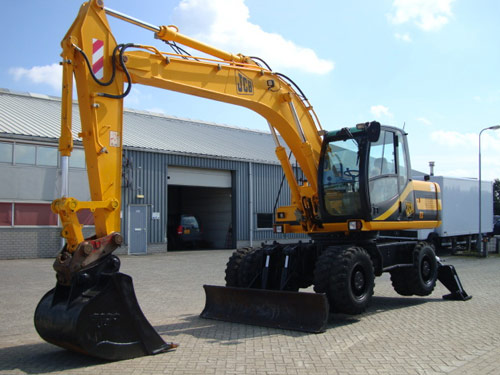 JCB Large Excavator JS160W Wheel